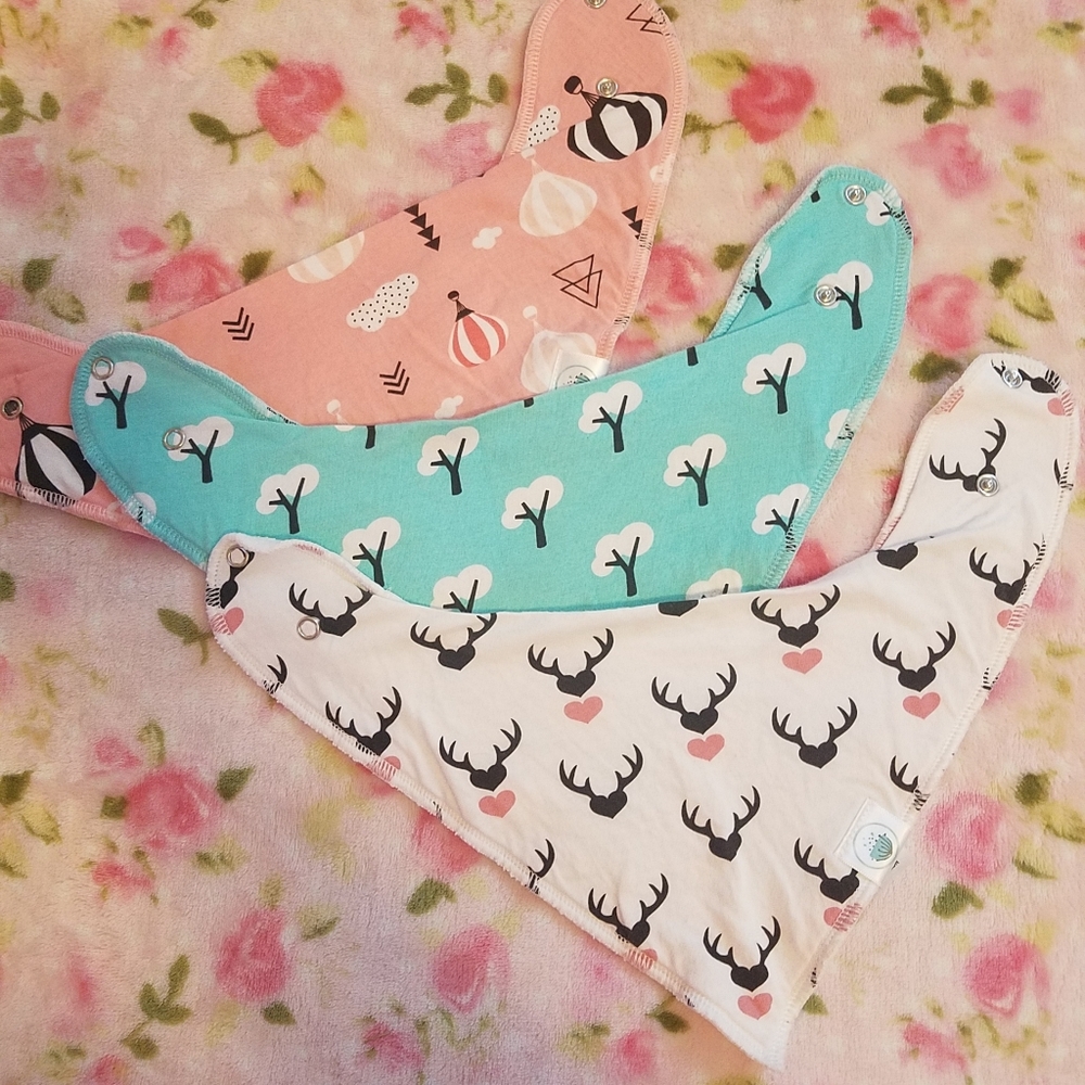 3 drool bibs